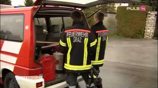 PULS 4 Reportage quot122 Einsatz für die Feuerwehrquot [upl. by Roberts728]