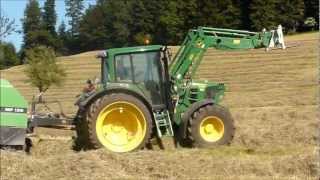 Ballenpressen im Hang mit John Deere 6430 [upl. by Whitaker]