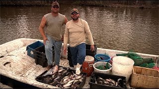 Catfishing Catching with Greg Hackney amp the Catfish Commander  Sportsman TV [upl. by Oilisab774]